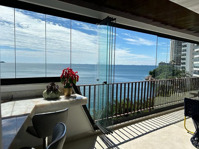 Apartamento com vista para o mar